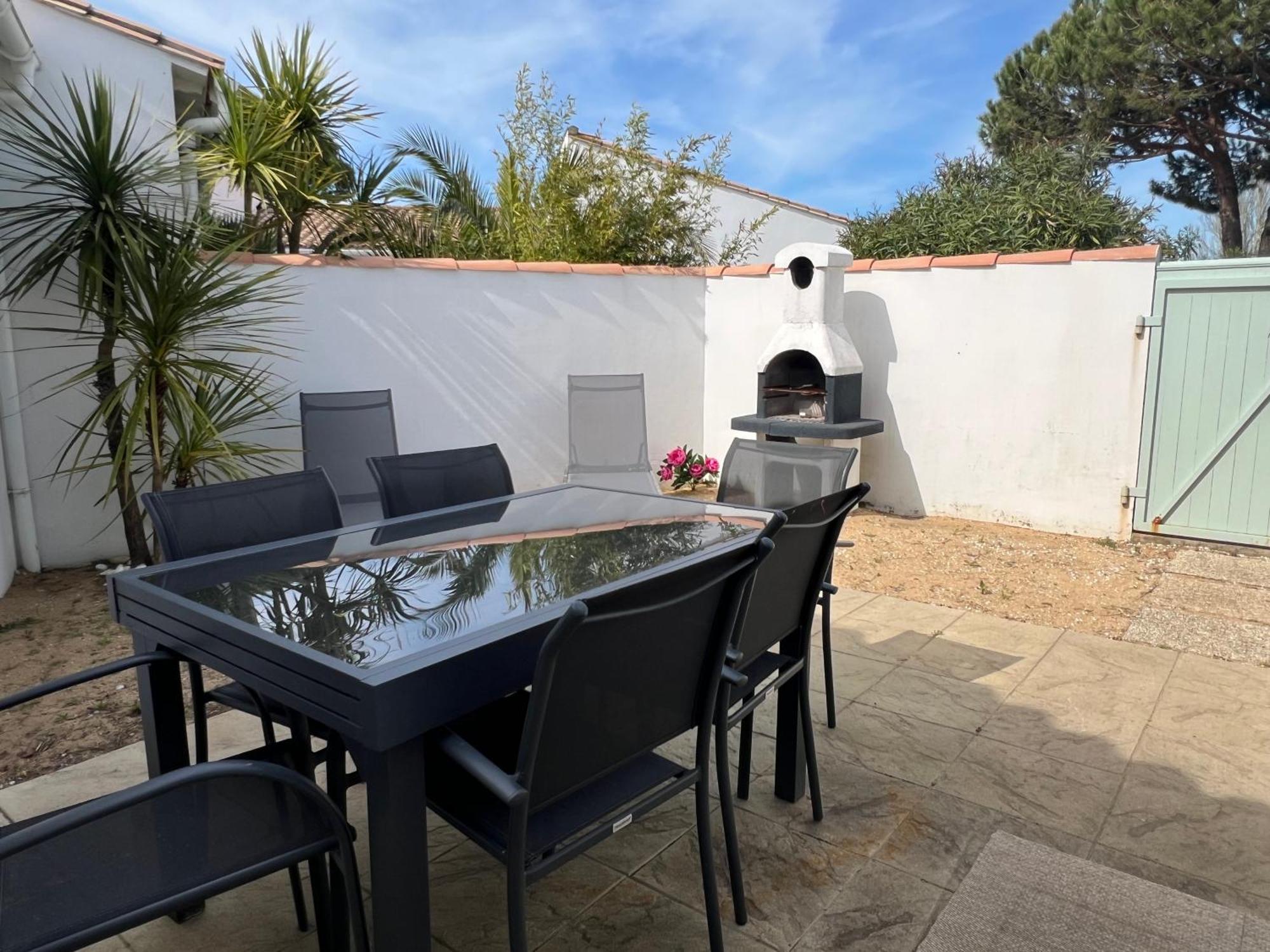 Maison "Pivoine" Proche De La Plage Le Bois-Plage-en-Ré Kültér fotó